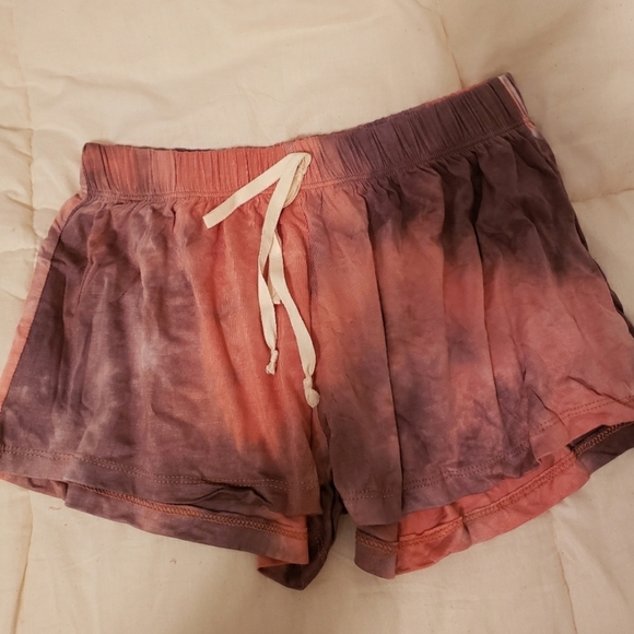 Coral and Taupe Tie Dye Jogger Shorts - Picture 3 of 3